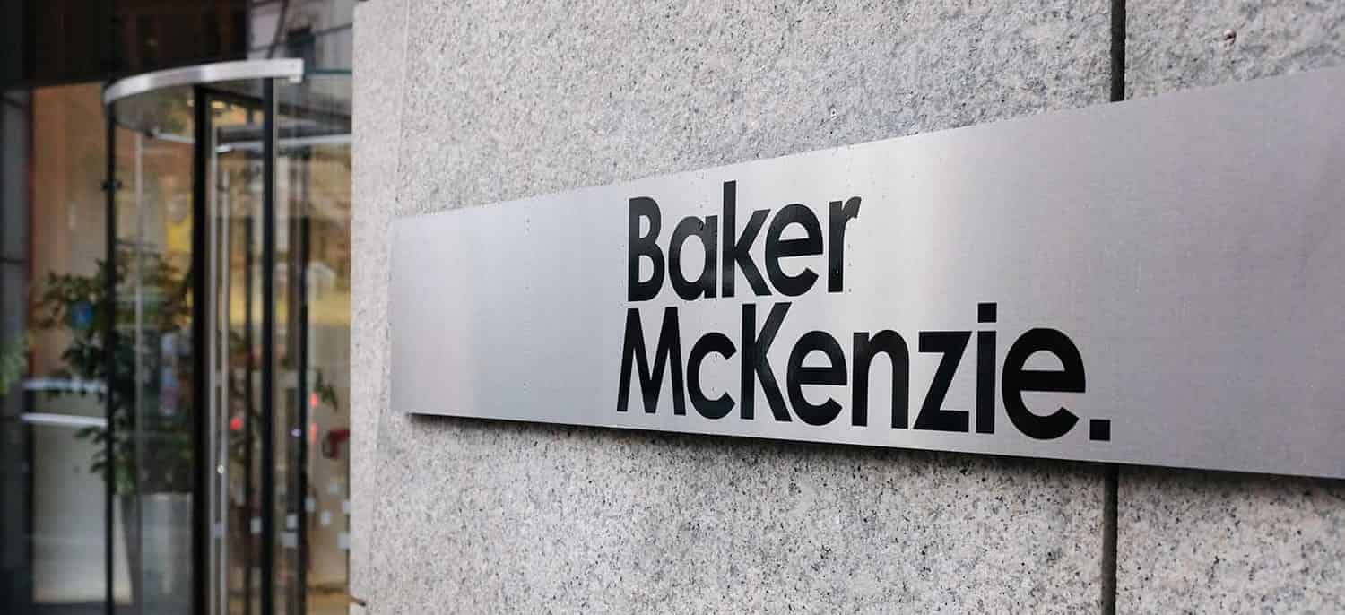 بيكر ماكينزي وشركاؤهما المستشار القانوني لمصر فى صفقة رأس الحكمة